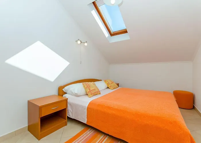 Dijana Apartamento *